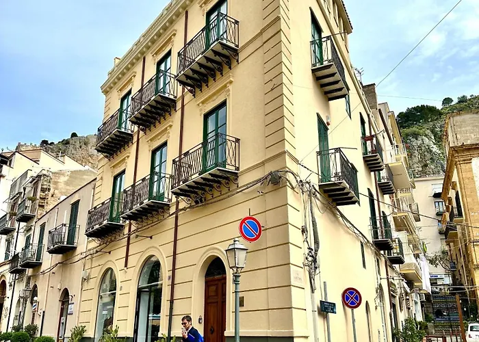 Casa Giramondo By Housilia Hébergement de vacances Cefalù