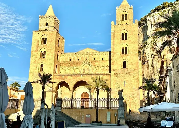 Casa Giramondo By Housilia Hébergement de vacances Cefalù