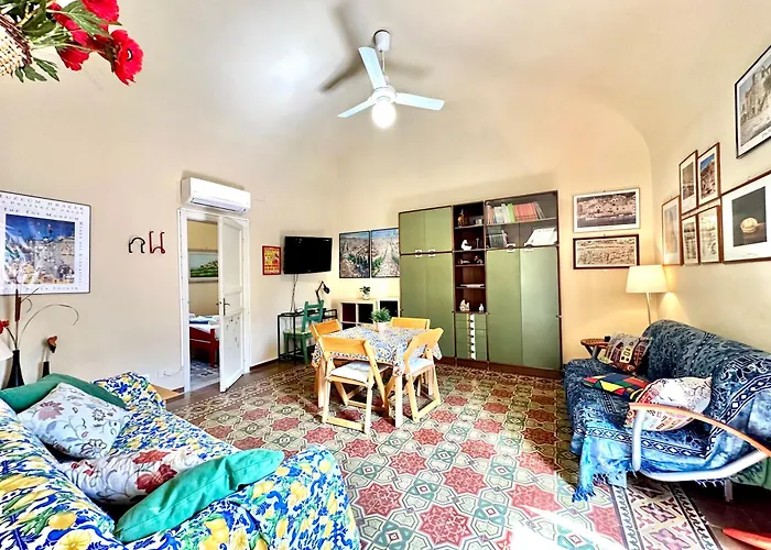 Casa Giramondo By Housilia Cefalu