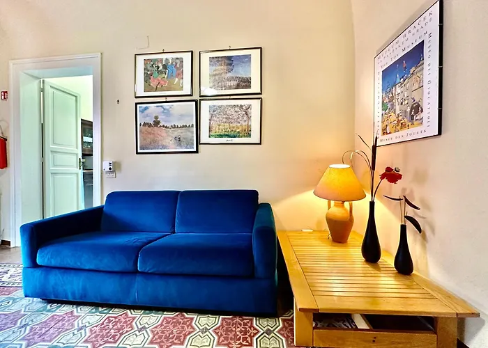 Casa Giramondo By Housilia * チェファル